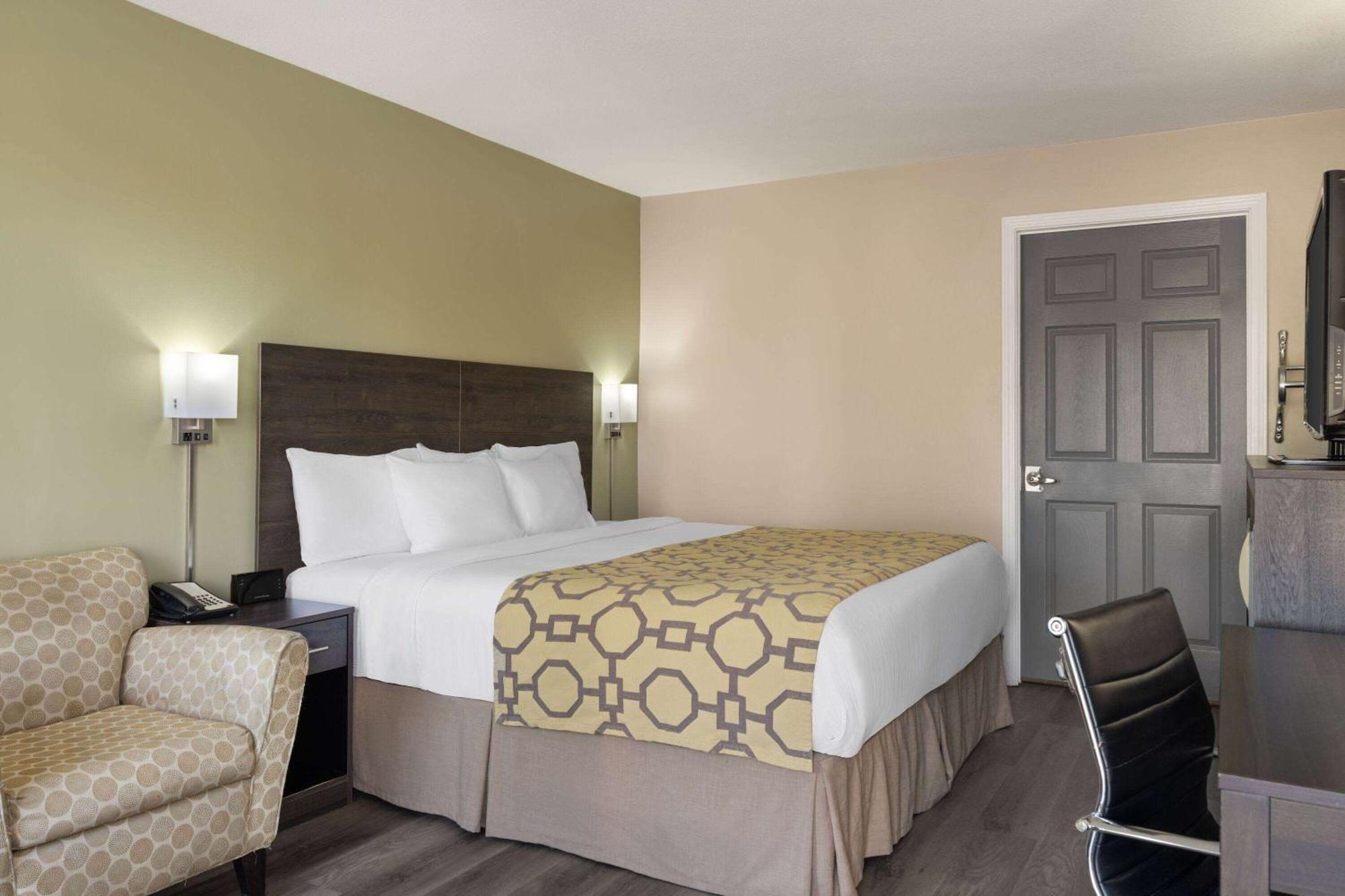 Baymont By Wyndham Kingsland Hotell Eksteriør bilde