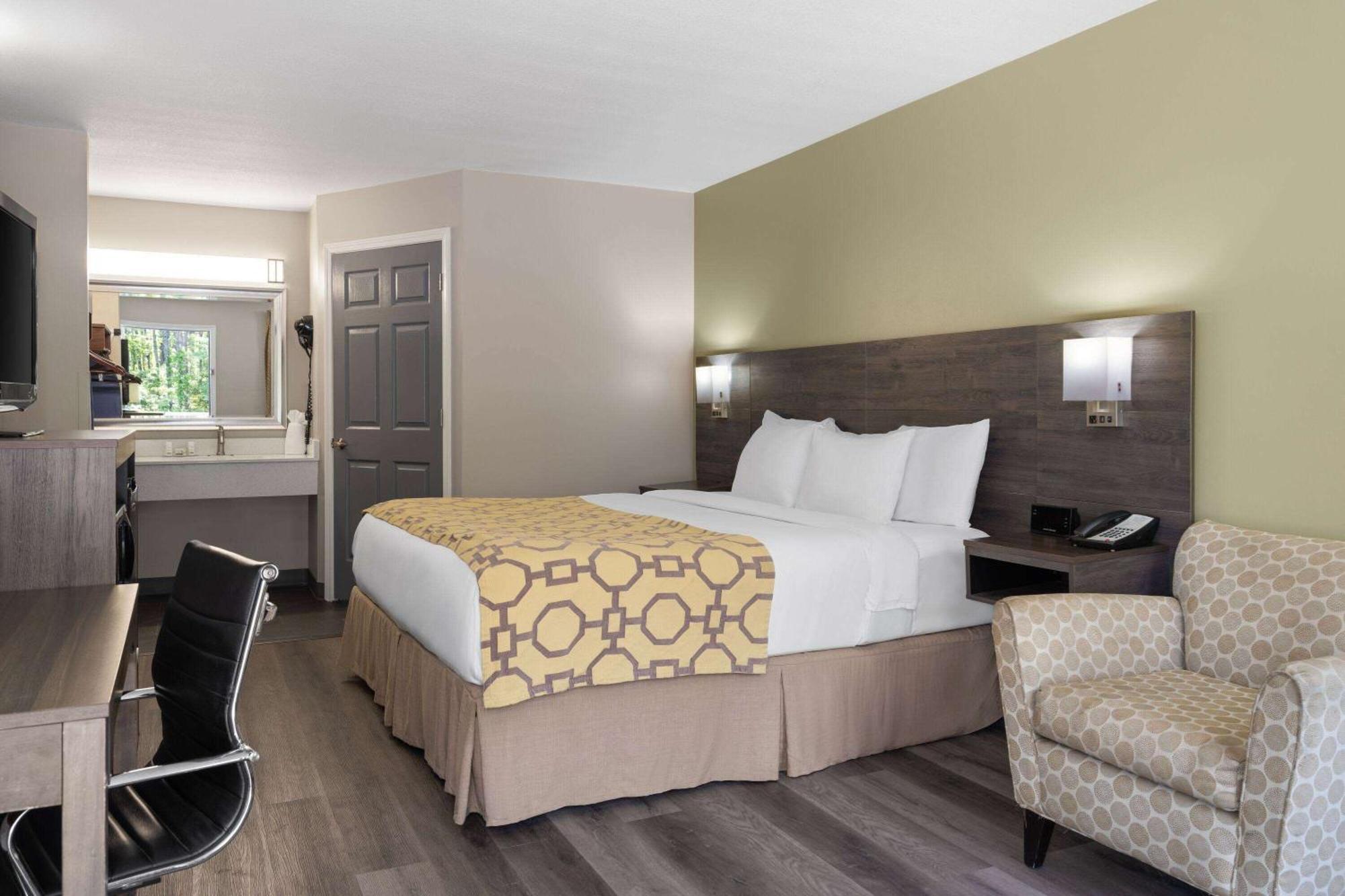 Baymont By Wyndham Kingsland Hotell Eksteriør bilde